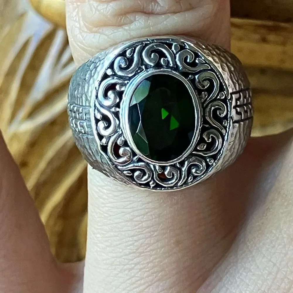 Natural Chrome Diopside Sterling Silver Hammered Ring Size 6